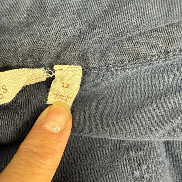 Soft Surroundings Cargo Pants Women's 12 Navy Blue Zipper Pockets Tapered Preppy - Picture 10 of 16